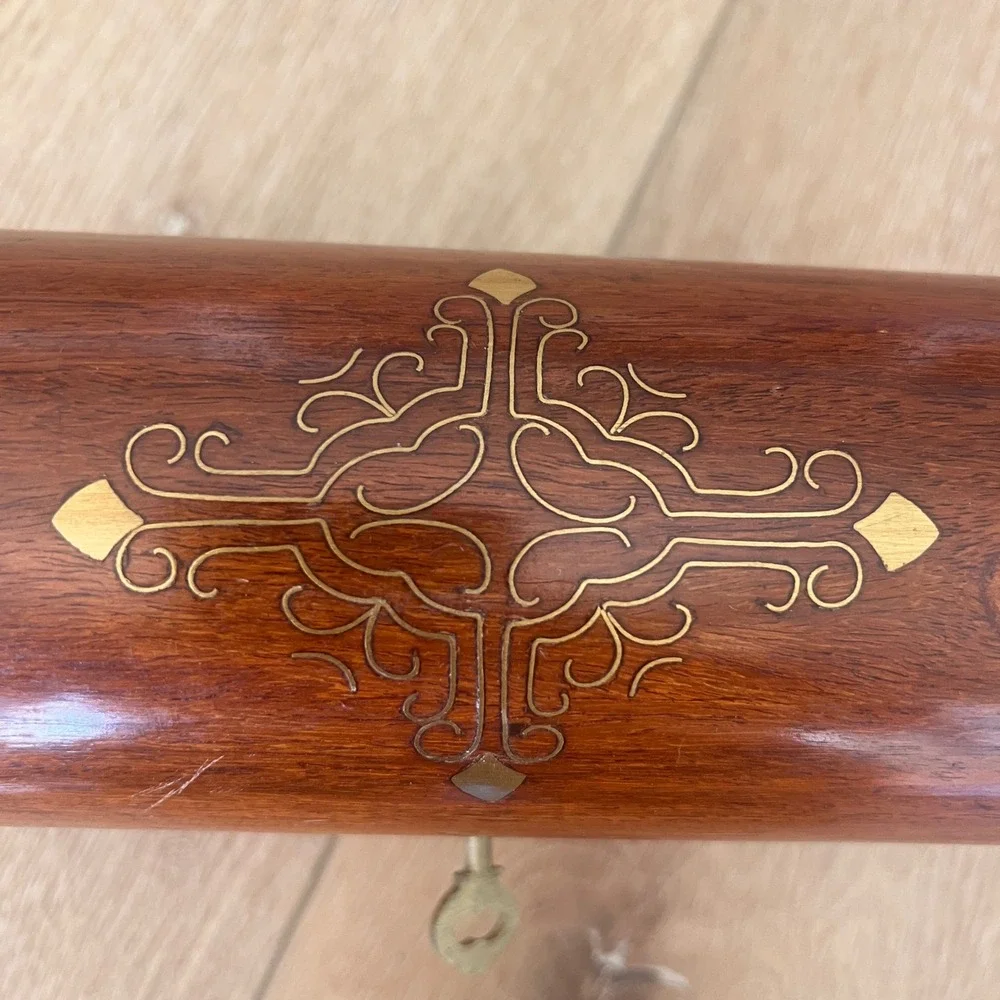 N/A handcrafted wooden